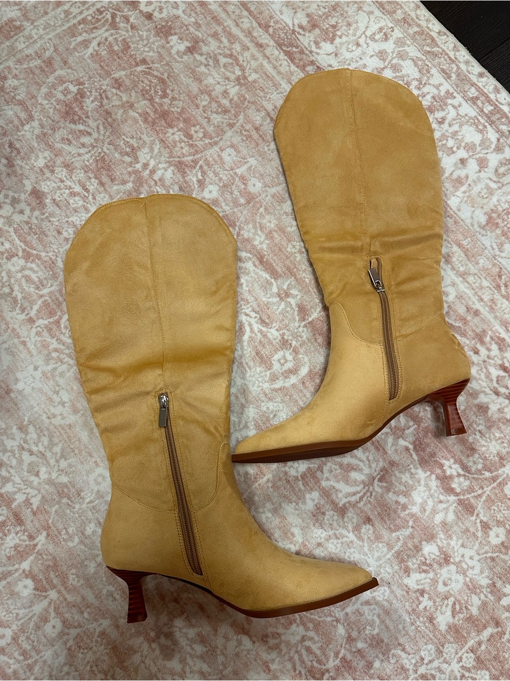 NWT 🤎 Faux Suede Knee High Boots - Picture 9 of 9